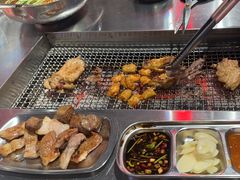 -马路牙子烧烤音乐酒馆(望京店)