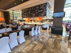 -飨食汇全日制餐厅·昆山皇冠假日酒店(九方店)