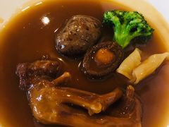 皇朝一品煲-皇朝会.经典传统粤菜(外滩店)