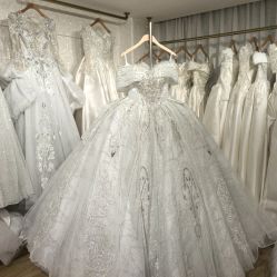 -厦门苏迪尔婚纱礼服批发零售/男装定制