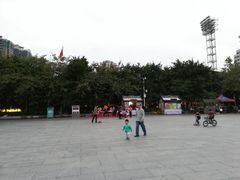 -英雄广场