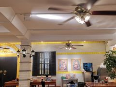 -三两春肚肺汤(崂山路店)