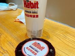 -The Habit Burger Grill 哈比特汉堡(爱琴海店)