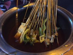 串串-四小区火锅·巷子里的重庆火锅(花照壁店)