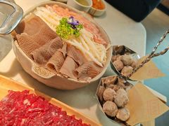-左庭右院鲜牛肉火锅(浦江欢乐颂店)