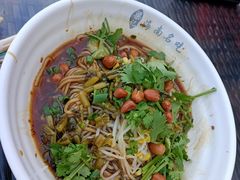 -亚龙湾亚泰商业街