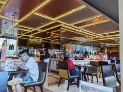 -大中华希尔顿酒店-念自助餐·嗨啤·小龙虾