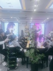 -藤野造型烫染·漂发