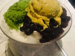 猫山王榴莲红豆煎蕊-关夫人餐厅(阳光广场店)