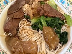 半筋半肉面-金杨拉面王小吃面馆·牛三宝面·红烧牛肉粉