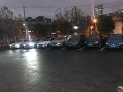 -静安体育中心-停车场
