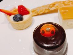 -唐拉雅秀酒店-西锦汇空中BBQ·思创餐厅