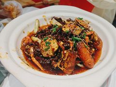 -肥肥虾庄·金牌油焖大虾(汉口城市广场店)