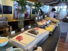 -古井假日酒店金桂冠旋转自助餐厅(长江东路店)