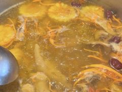-一席地·本地鸡窝·杭帮鸡火锅(萧山银隆百货店)