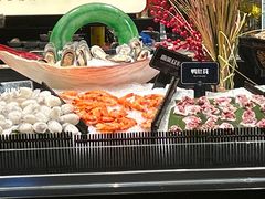 -钱小奴海鲜自助黑金店(杭州滨江龙湖店)
