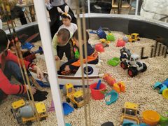 -Lilliput粒粒堡亲子餐厅(置汇旭辉店)