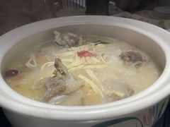 招牌筒骨砂锅-小骨煲金华砂锅(转塘金街美地店)