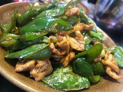 苗家小炒肉-苗湘食府(十年店)