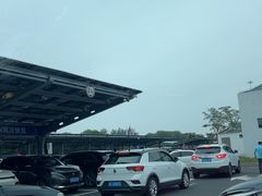 -平望服务区·停车场