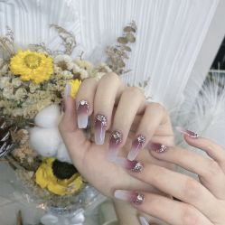 -爱纶美·美甲美睫半永久