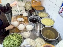 -不起眼麻辣烫凉皮店