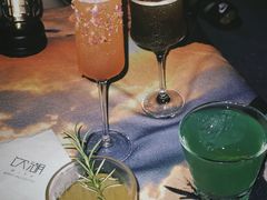 -饮湖威士忌鸡尾酒吧