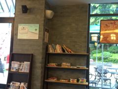 -星巴克(南宁民歌湖店)