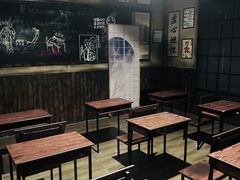 -屋有岛沉浸游戏旗舰店(中山公园店)