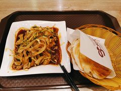 擀面皮肉夹馍-焦记老潼关肉夹馍(东五路店)