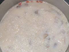 -煲宫猪肚鸡(昆山金鹰国际购物中心店)