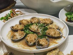 -鞍山大白鲨美食酒店