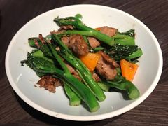 沙茶牛肉炒芥蓝-万丽轩·粤菜(王府井金茂万丽酒店)