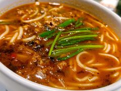 -云海肴·汽锅鸡·云南菜(天山百盛优客店)