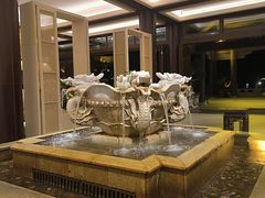 -亚龙湾中心广场