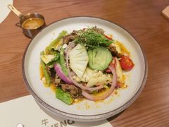 泰式牛肉菠萝薄荷醋沙拉-一沙一城·岩烤牛扒(深圳首店)