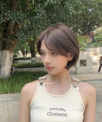 -苑苑发型设计
