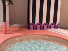 -涨巢·潮玩水疗局