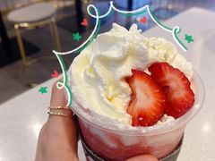 百变莓莓哒-极拉图·现制冰淇淋(大卫城店)