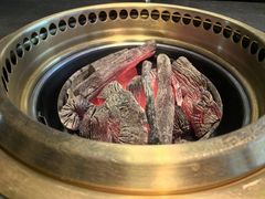 -铭牛烧肉·和牛海鲜自助(高新月牙湖店)