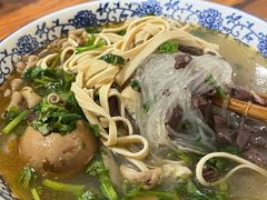 -叶新小吃店(来凤小区总店)