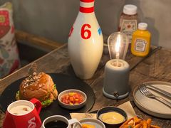 -HIGH FIVE哈福手工汉堡(桂林路店)