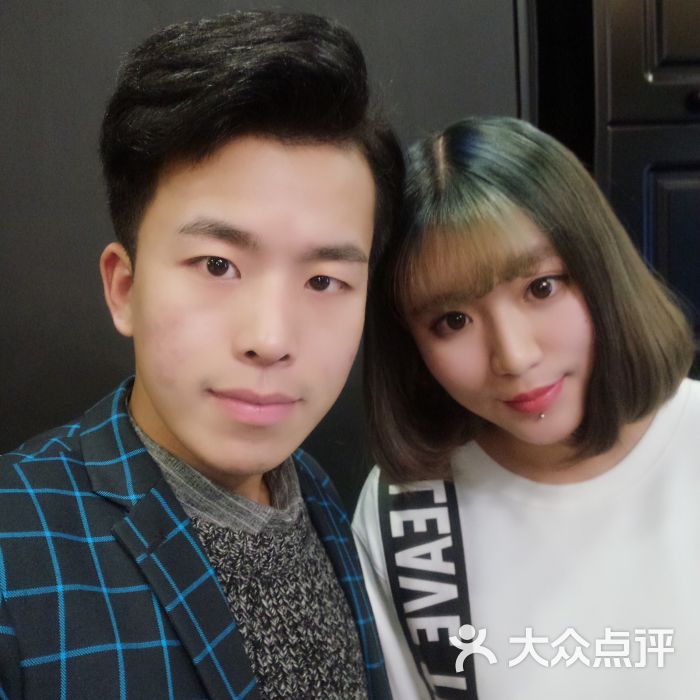 ins hair salon(三里屯店)图片 - 第1张