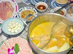 -禄婶鸡煲·打边炉
