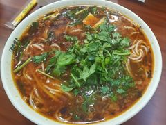 -维笙望湖·天膳源蒙自过桥米线