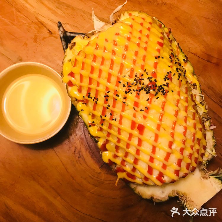位置：中山广场后身一条街  服务：超级热情