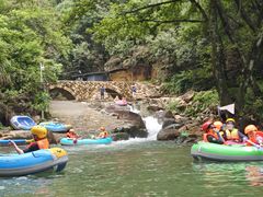 -雅鲁激流探险漂流