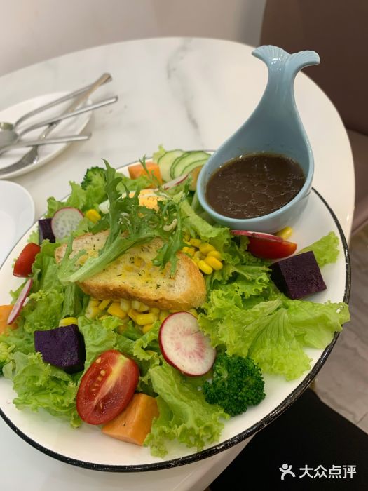 丽莎沙拉轻食餐厅(国贸店)图片