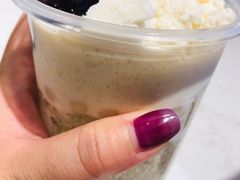 白雪黑糯米豆花-甜心闲生传统手工冰粉(太古里店)