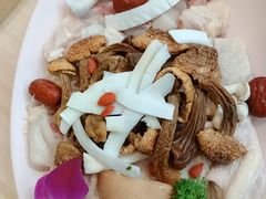 -池云涧自然椰子鸡(万泰汇店)